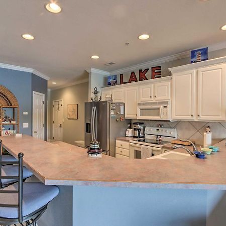 Lakefront Ozark Condo With Balcony And Seasonal Pool! Camdenton Eksteriør billede