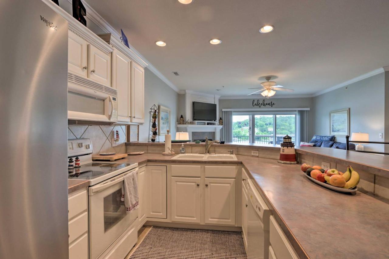 Lakefront Ozark Condo With Balcony And Seasonal Pool! Camdenton Eksteriør billede