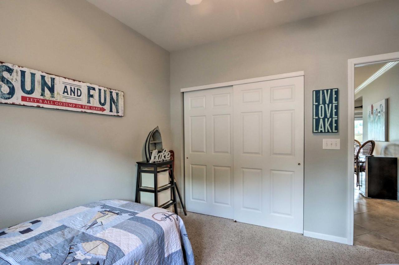 Lakefront Ozark Condo With Balcony And Seasonal Pool! Camdenton Eksteriør billede
